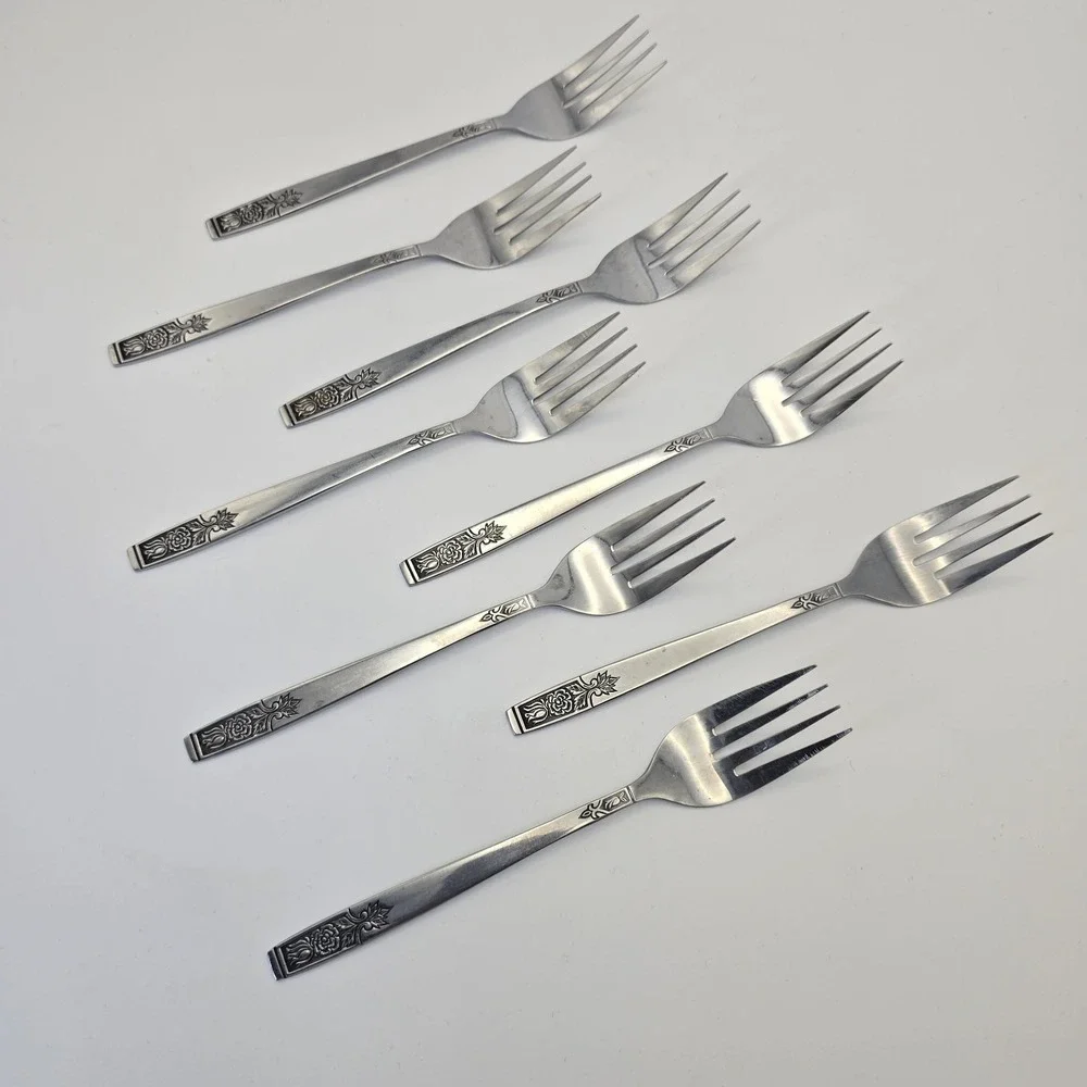 Young‎ Rose Imperial Intl Stainless Salad Forks Set of 8 Flatware 6.5